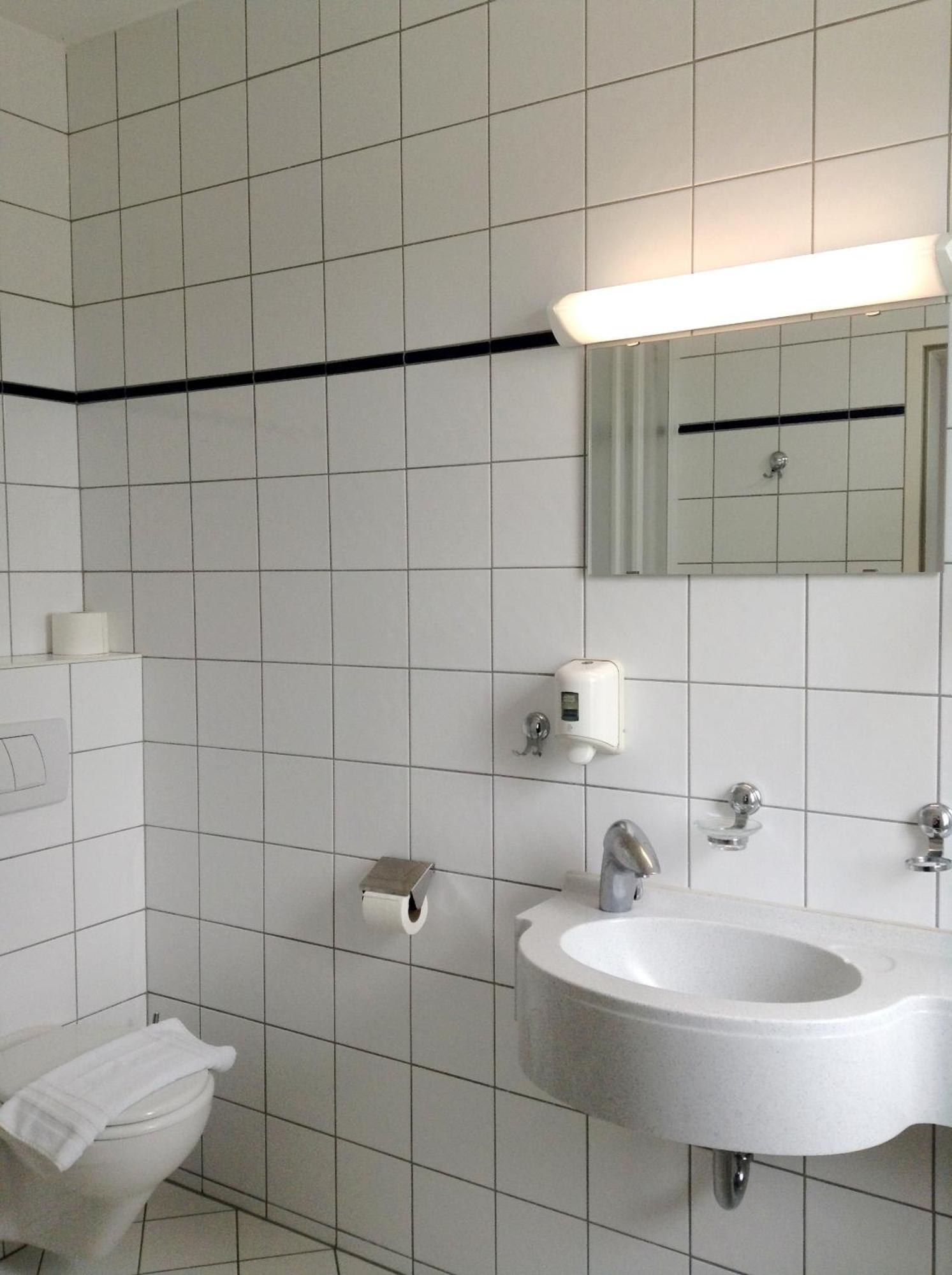 Hotel Thalinger Hof à Kronstorf Extérieur photo